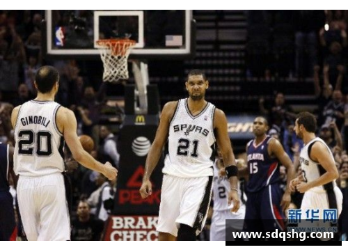 nba太平洋分区什么意思？(NBA老鹰队的球员名单？)